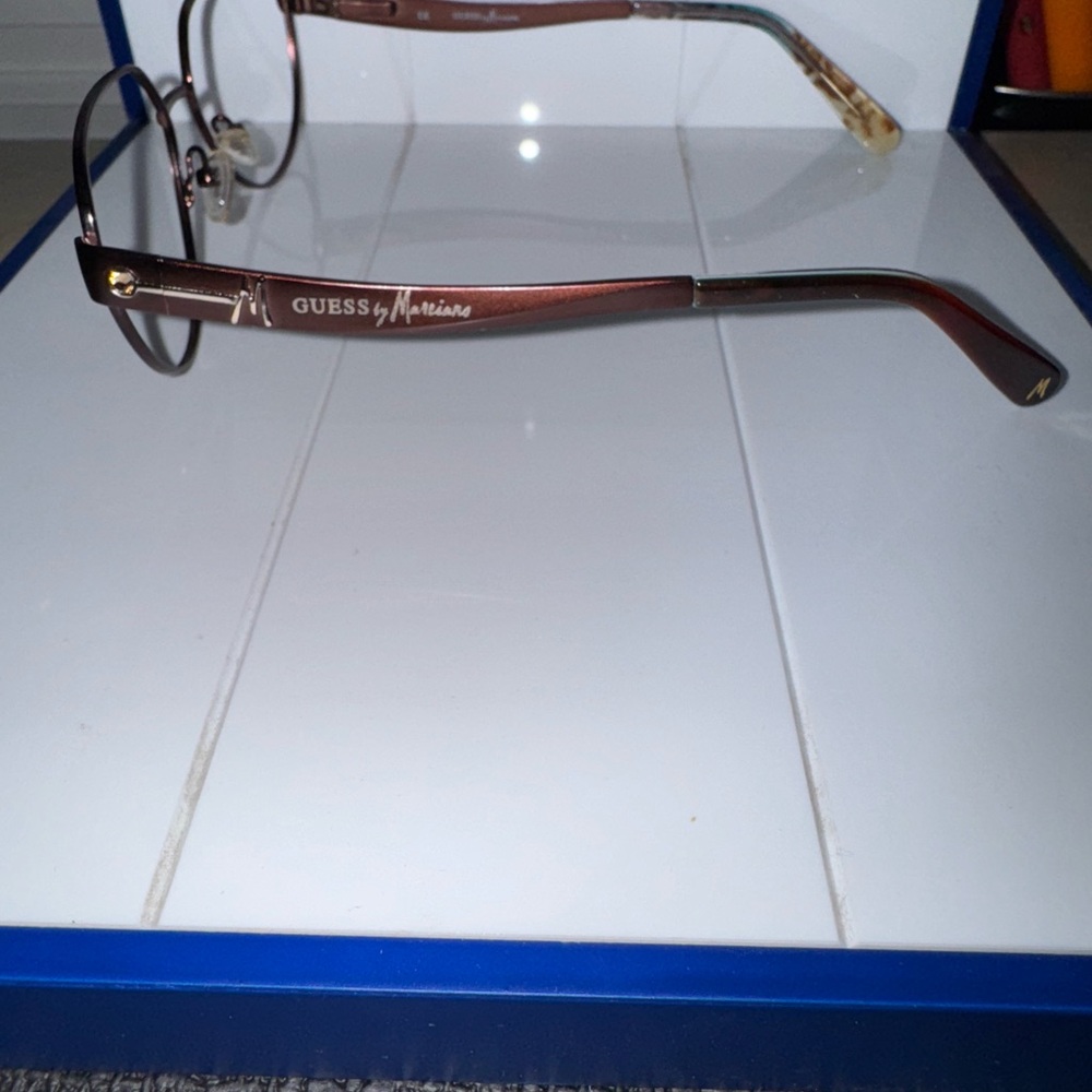 Guess Eyeglasses Frame - Picture 4 of 8